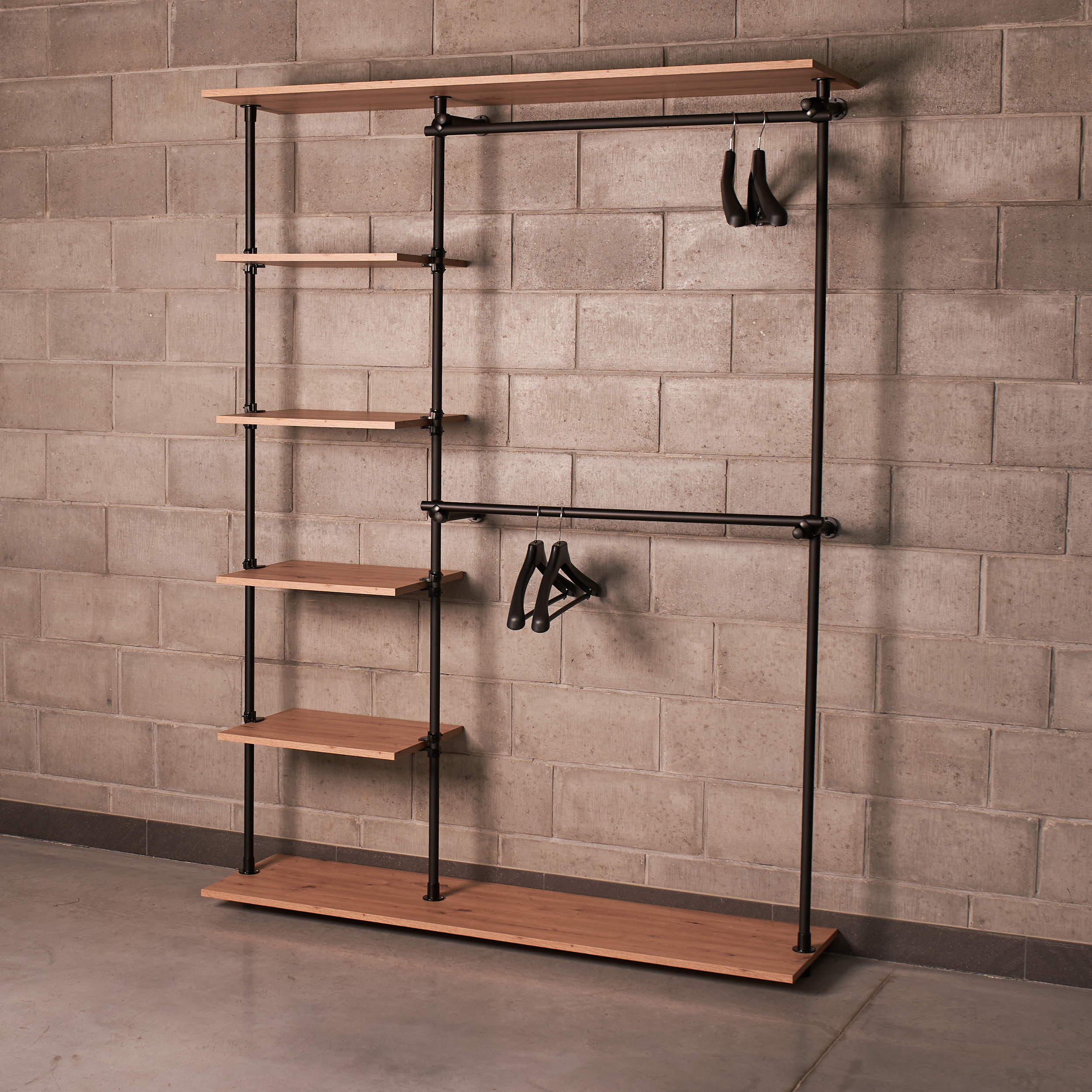 Black Tris od Shop Line już w sieci Castorama